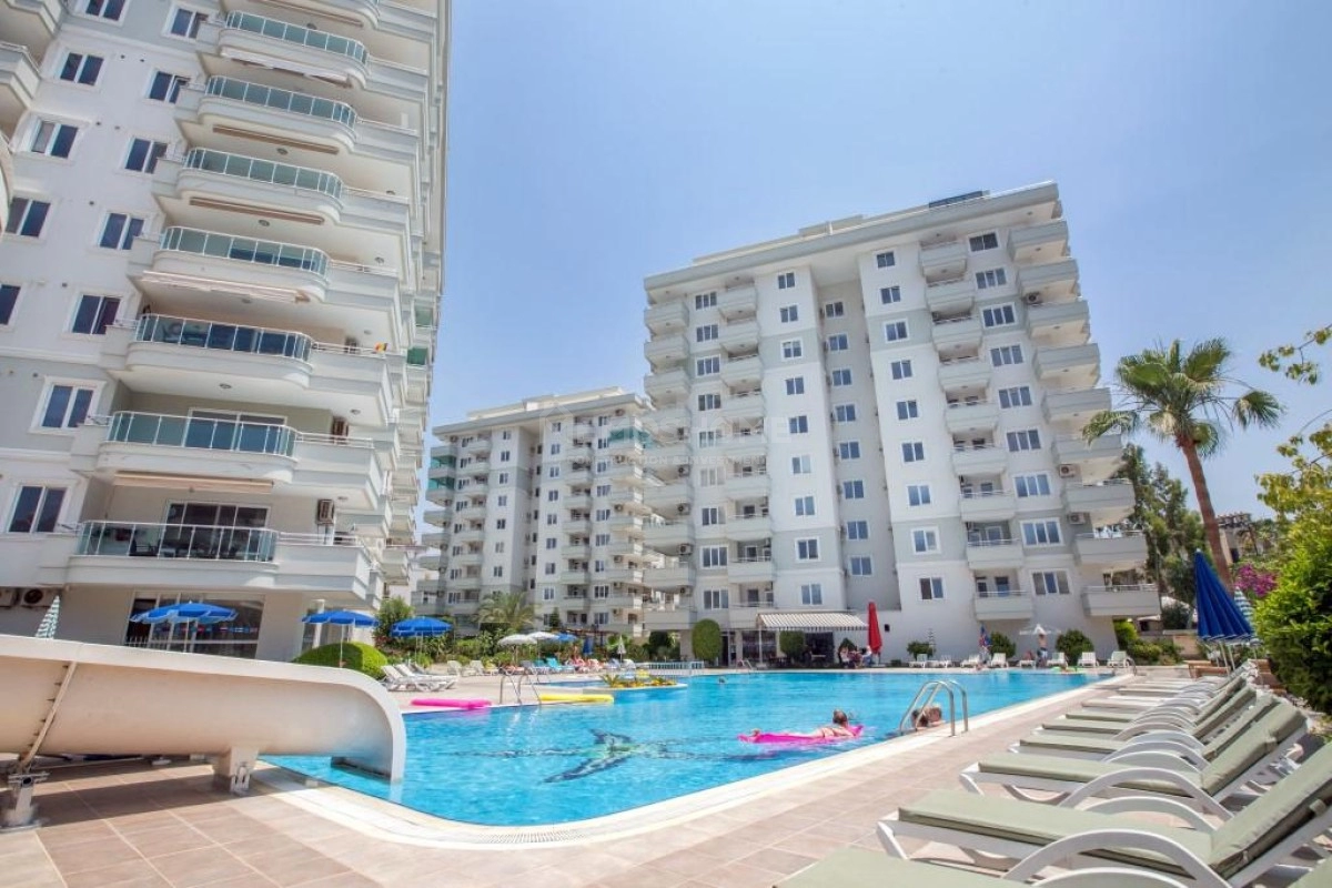 4+1 Penthouse Near Sea Tosmur
