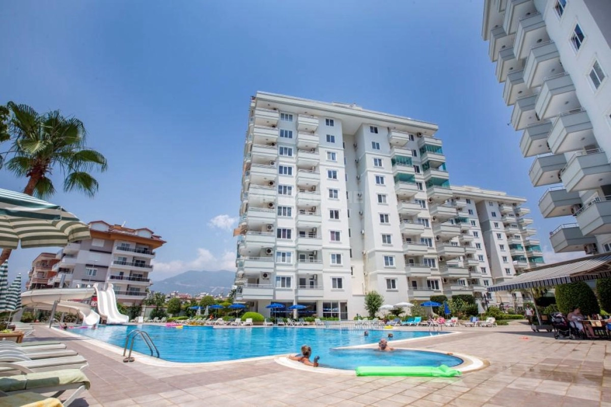 4+1 Penthouse Near Sea Tosmur