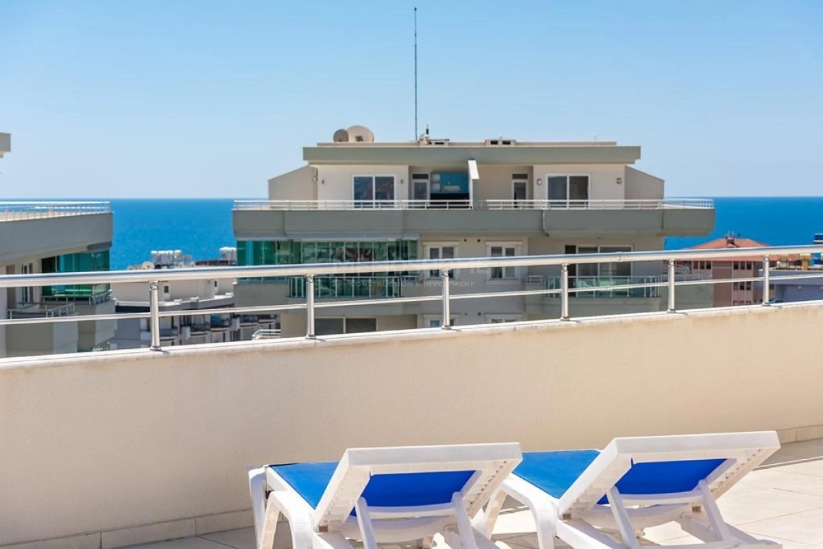 4+1 Penthouse Near Sea Tosmur
