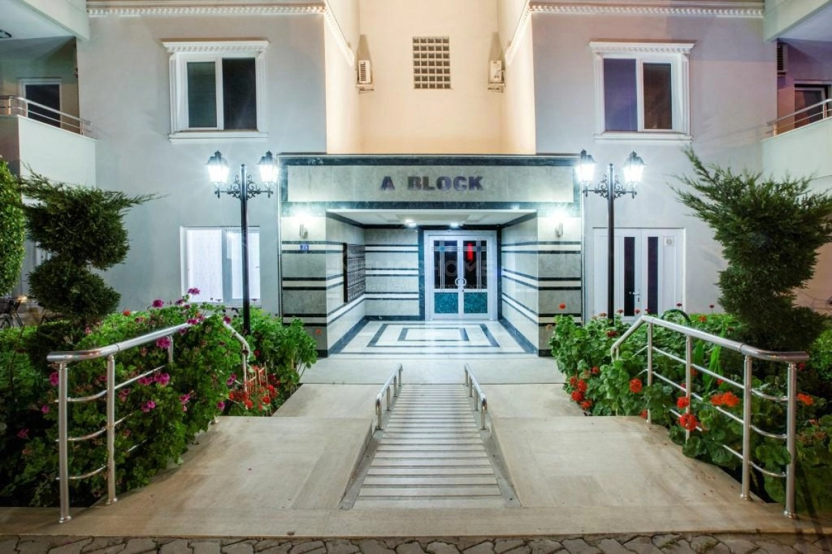 4+1 Penthouse Near Sea Tosmur
