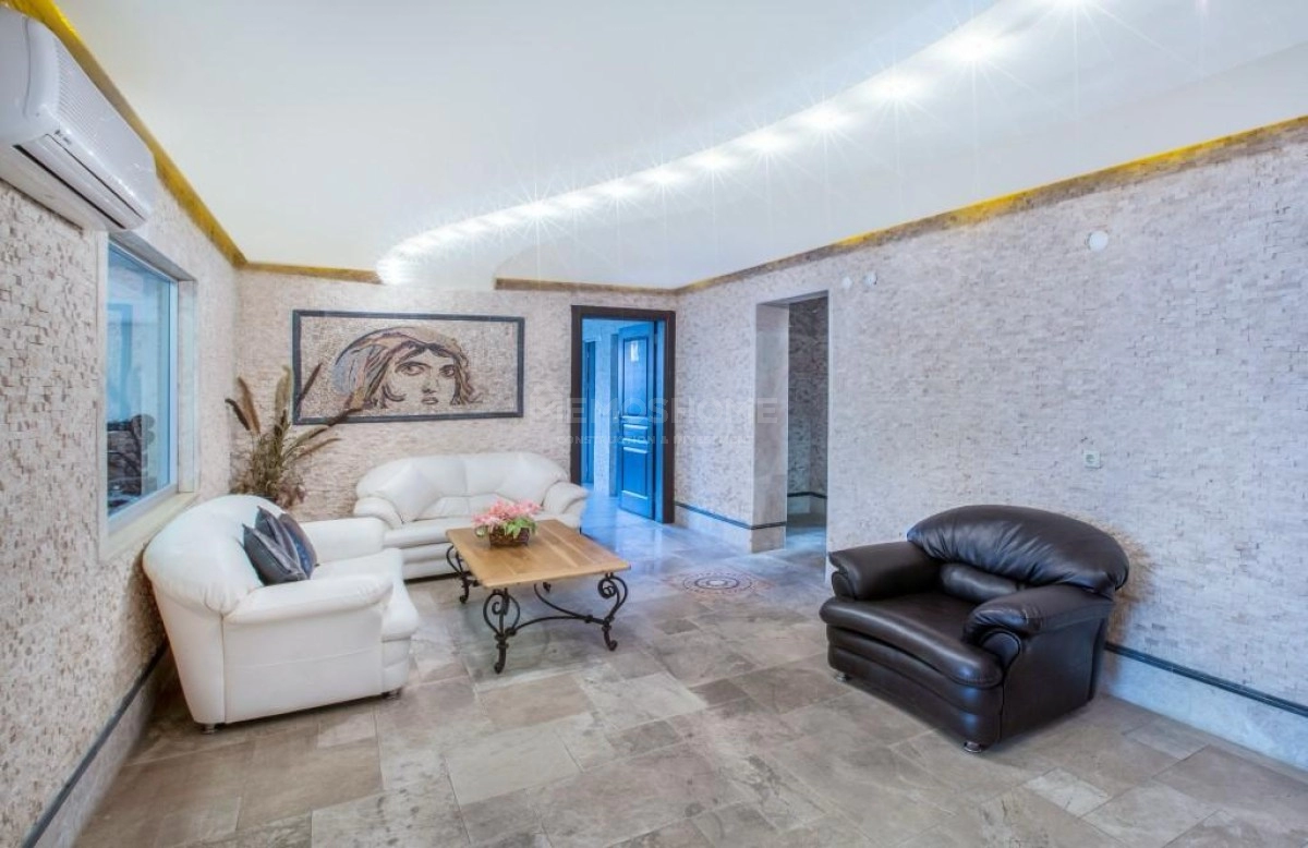 4+1 Penthouse Near Sea Tosmur