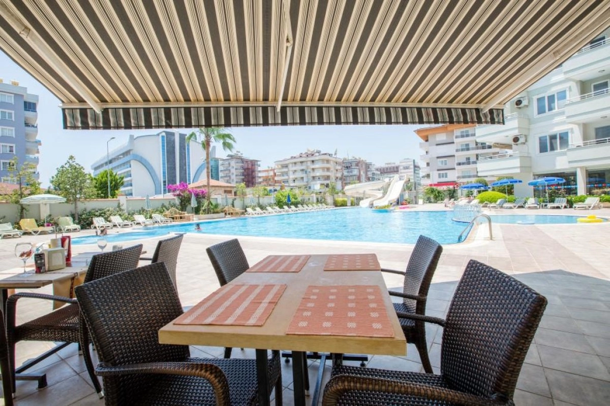 4+1 Penthouse Near Sea Tosmur
