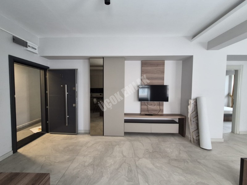 AFYON ÜÇOK EMLAKTAN SÜMER MAH 2+1  75M² TEMİZ BAKIMLI EŞYALI KİRALIK DAİRE 