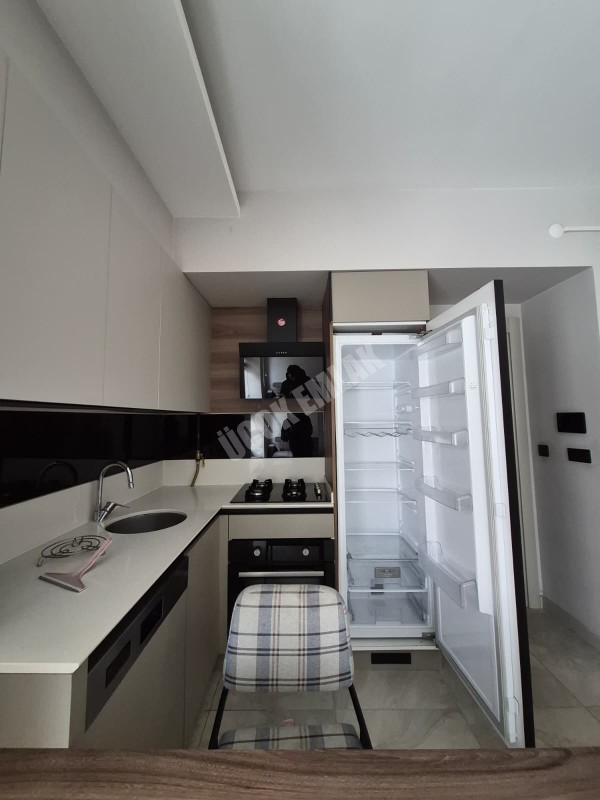 AFYON ÜÇOK EMLAKTAN SÜMER MAH 2+1  75M² TEMİZ BAKIMLI EŞYALI KİRALIK DAİRE 