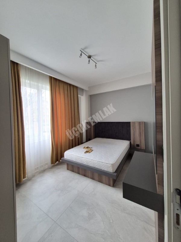 AFYON ÜÇOK EMLAKTAN SÜMER MAH 2+1  75M² TEMİZ BAKIMLI EŞYALI KİRALIK DAİRE 