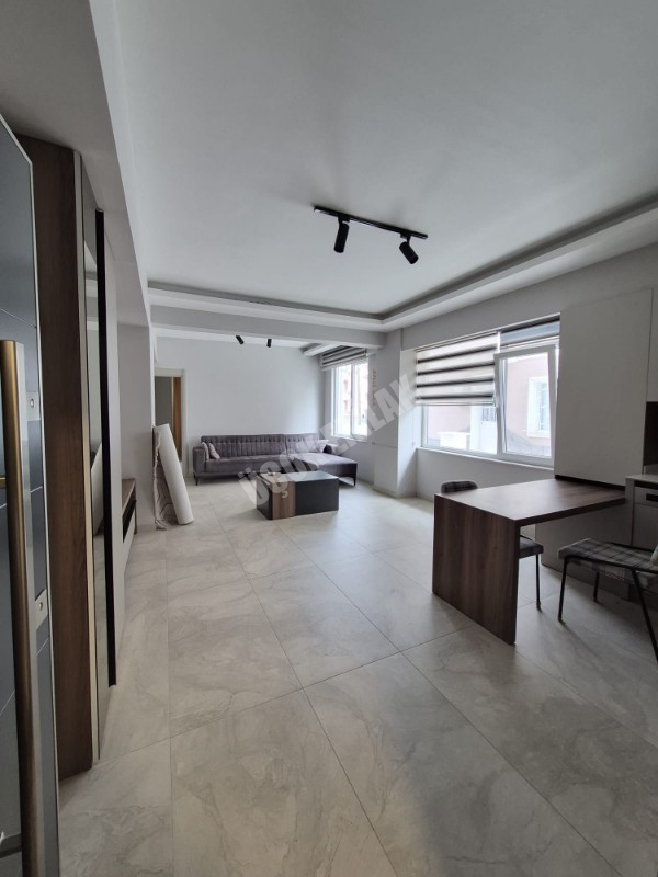 AFYON ÜÇOK EMLAKTAN SÜMER MAH 2+1  75M² TEMİZ BAKIMLI EŞYALI KİRALIK DAİRE 