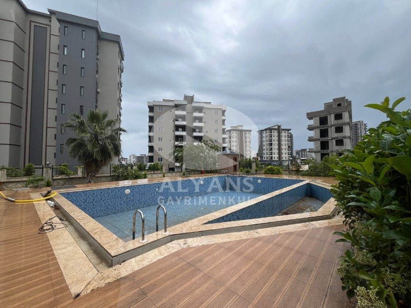 ALYANS'TAN FULL EŞYALI SOSYAL ALANLI SİTE İÇİ KİRALIK 2+1