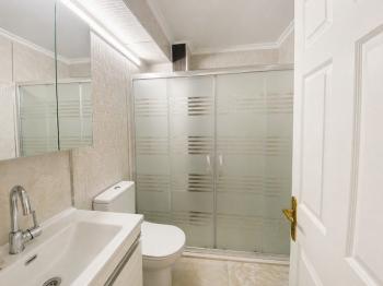 ALTINKUM MAHALLESİ’NDE HAVUZLU SİTE İÇERİSİNDE EŞYALI, 3+1 SATILIK DAİRE! DENİZE YÜRÜME MESAFESİNDE!