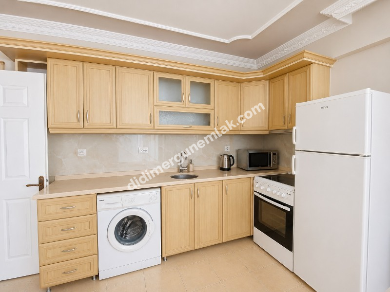 ALTINKUM MAHALLESİ’NDE HAVUZLU SİTE İÇERİSİNDE EŞYALI, 3+1 SATILIK DAİRE! DENİZE YÜRÜME MESAFESİNDE!