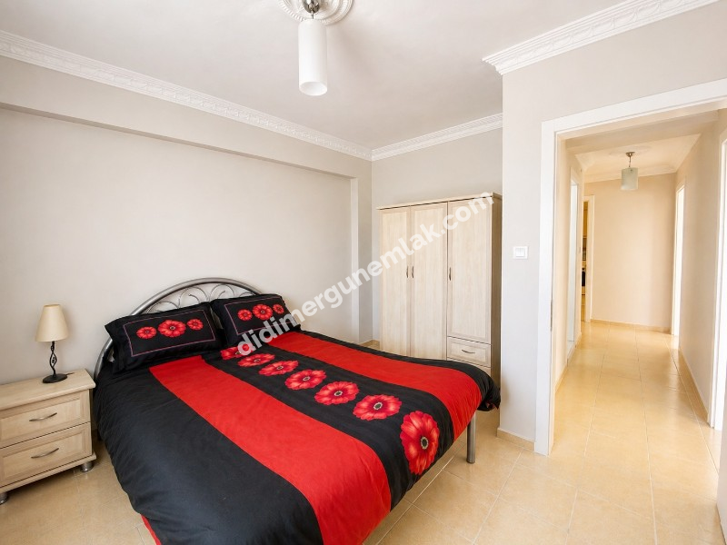 ALTINKUM MAHALLESİ’NDE HAVUZLU SİTE İÇERİSİNDE EŞYALI, 3+1 SATILIK DAİRE! DENİZE YÜRÜME MESAFESİNDE!