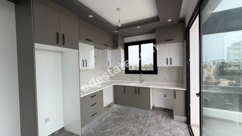 Lefkoşa Kızılbaş'ta SATILIK 2+1 Daireler