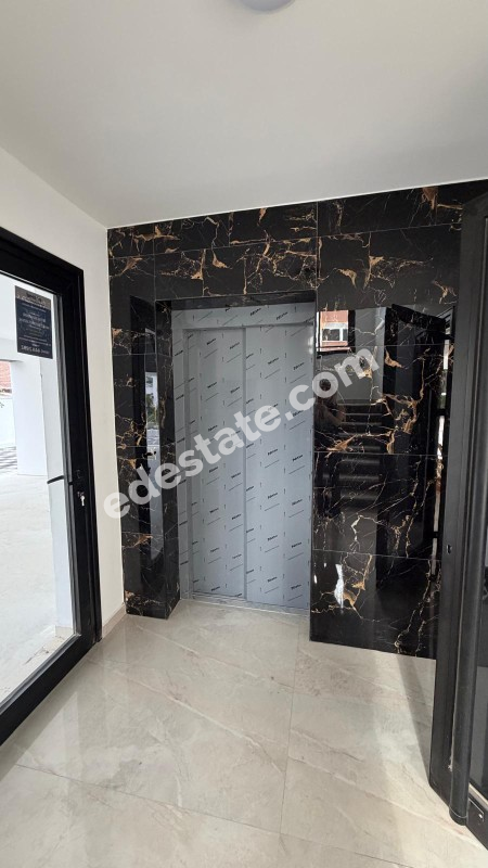 Lefkoşa Kızılbaş'ta SATILIK 2+1 Daireler