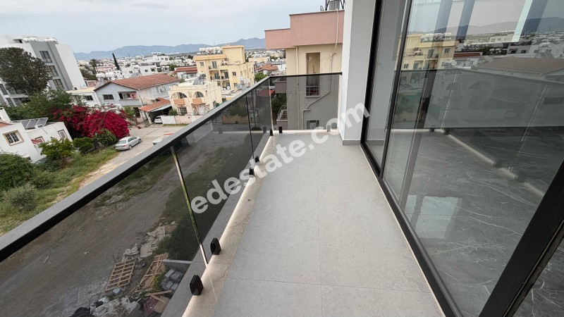 Lefkoşa Kızılbaş'ta SATILIK 2+1 Daireler