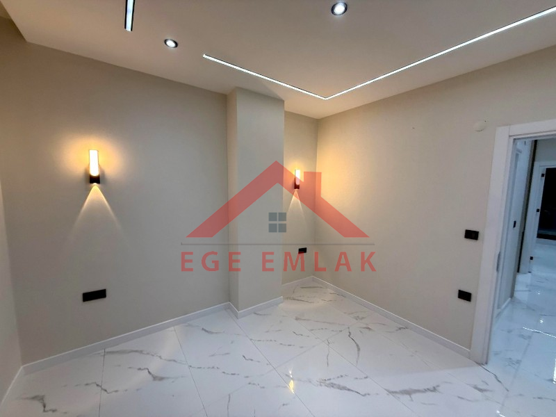 Didim'de Satılık 300 M2 Arsa Üzerinde 4+1 Villa