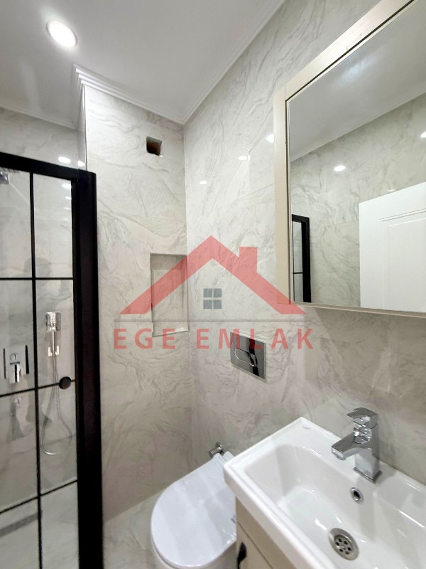 Didim'de Satılık 300 M2 Arsa Üzerinde 4+1 Villa