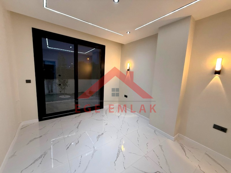 Didim'de Satılık 300 M2 Arsa Üzerinde 4+1 Villa