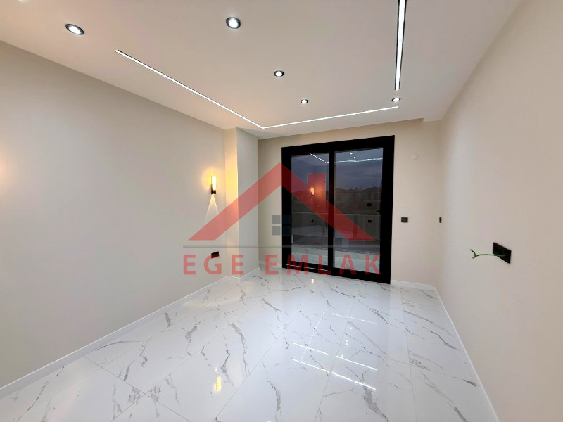 Didim'de Satılık 300 M2 Arsa Üzerinde 4+1 Villa