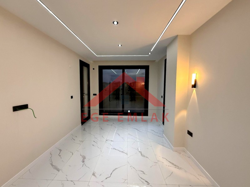 Didim'de Satılık 300 M2 Arsa Üzerinde 4+1 Villa