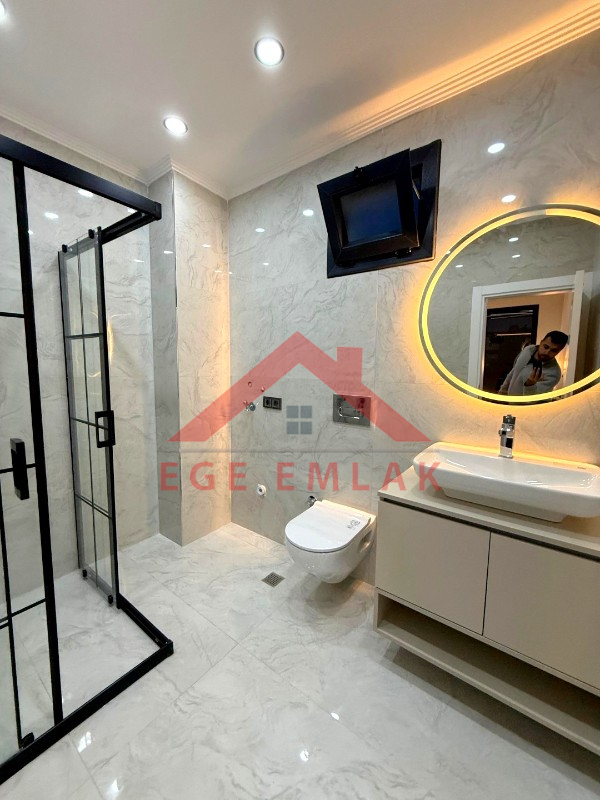 Didim'de Satılık 300 M2 Arsa Üzerinde 4+1 Villa