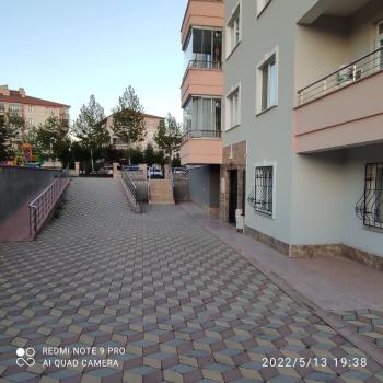 GÜVENAY - ÇORUM BUHARAEVLER SELÇUK CADDESİ ÜZERİ 3+1 EŞYALI KİRALIK DAİRE