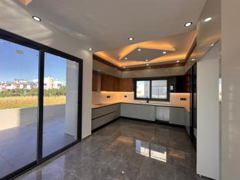 YENİKENT'TE YENİ SIFIR 4+1 MÜSTAKİL EV 