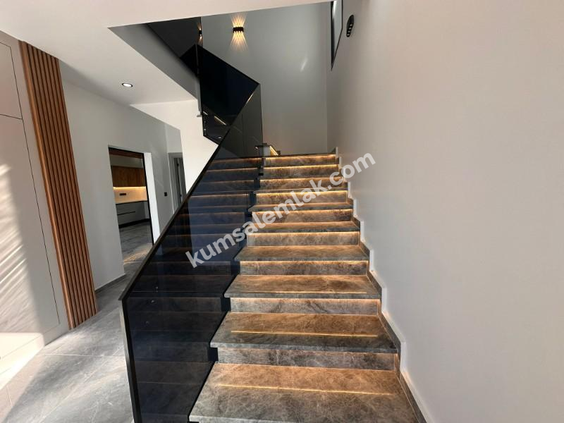 YENİKENT'TE YENİ SIFIR 4+1 MÜSTAKİL EV 