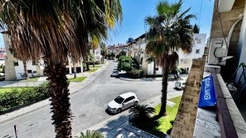 KKTC Girne Merkezde Patara Sitesinde Ortak Yüzme Havuzlu Satılık 1+1 Daire