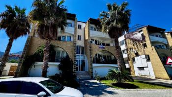 KKTC Girne Merkezde Patara Sitesinde Ortak Yüzme Havuzlu Satılık 1+1 Daire
