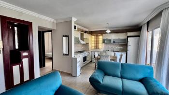 KKTC Girne Merkezde Patara Sitesinde Ortak Yüzme Havuzlu Satılık 1+1 Daire