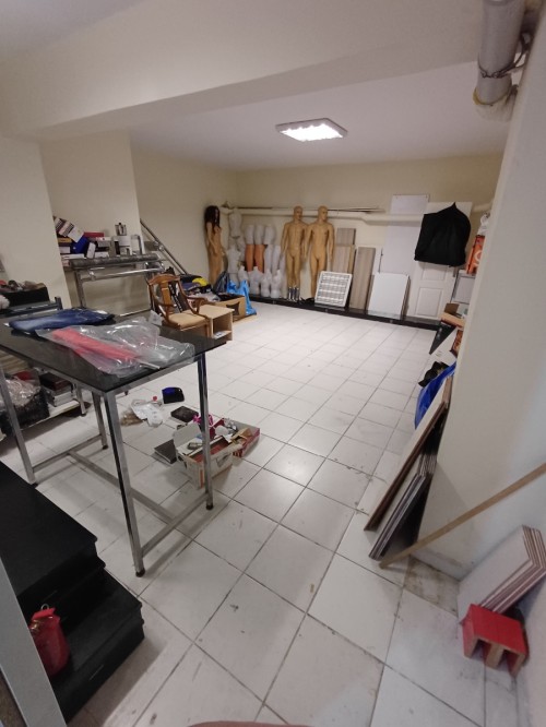 Yeşilpınar Özlem Çarşısına Yakın 140 m2 Kiralık İşyeri