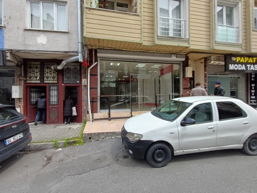 Yeşilpınar Özlem Çarşısına Yakın 140 m2 Kiralık İşyeri