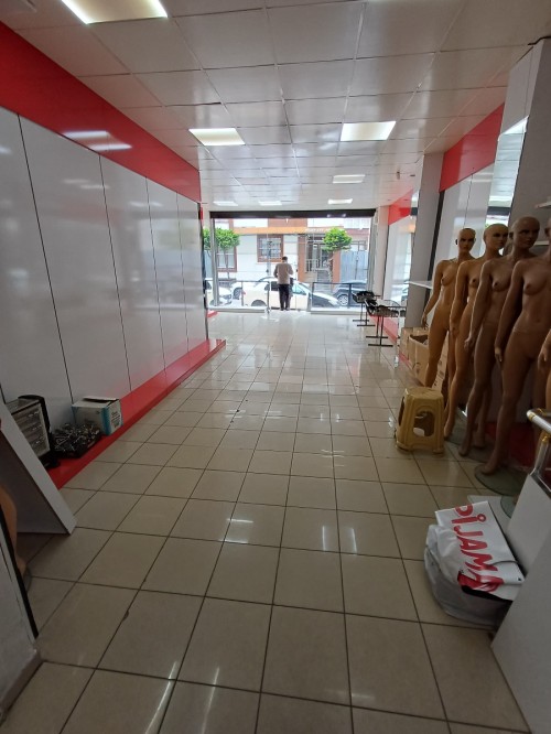 Yeşilpınar Özlem Çarşısına Yakın 140 m2 Kiralık İşyeri