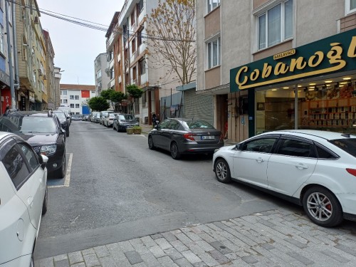 Yeşilpınar Özlem Çarşısına Yakın 140 m2 Kiralık İşyeri