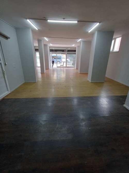Yeşilpınar İsfanbul Avm'ye Yakın 100 m2 Düz Giriş Kiralık İşyeri