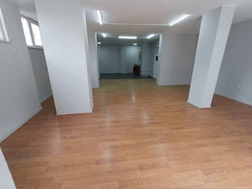 Yeşilpınar İsfanbul Avm'ye Yakın 100 m2 Düz Giriş Kiralık İşyeri