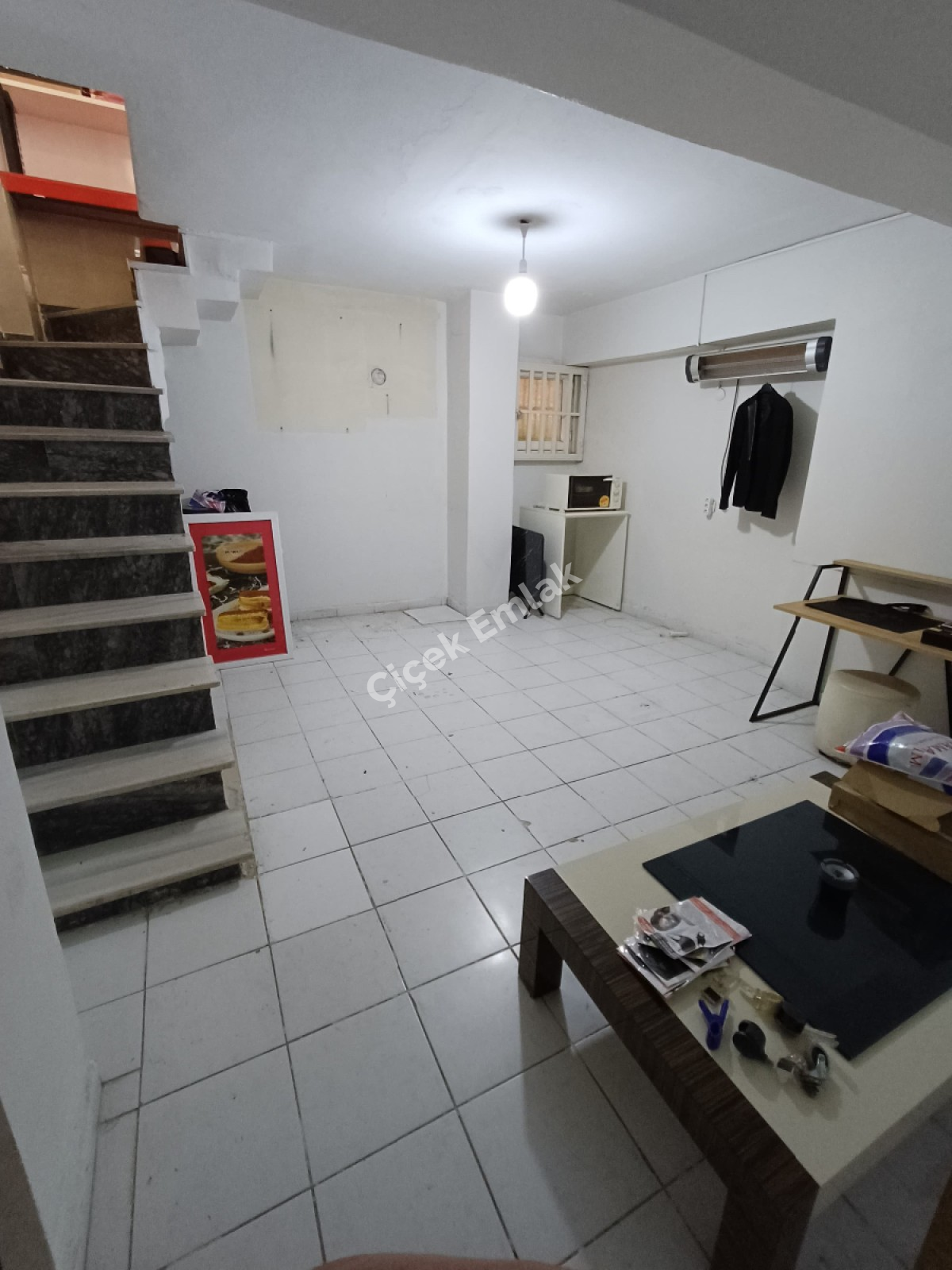 Yeşilpınar Özlem Çarşısına Yakın 140 m2 Kiralık İşyeri