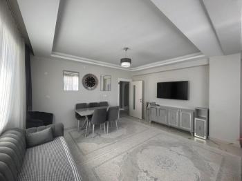 AFYTON ÜÇOK EMLAKTAN FATİH MAH SIFIR AYARINDA 2+1 80M² KİRALIK DAİRE
