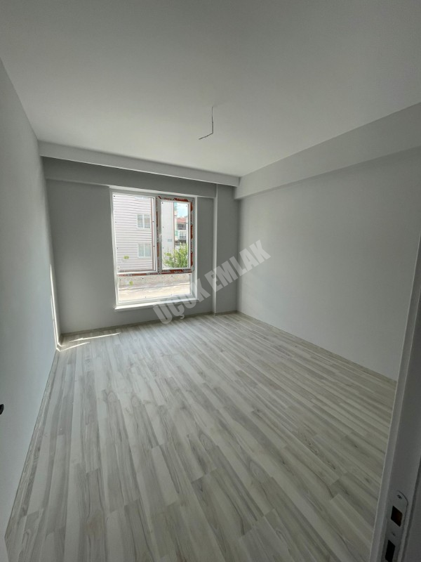 AFYON ÜÇOK EMLAKTAN KANLICA MAH 3+1 110M² SIFIR AYARINDA TEMİZ BAKIMLI KİRALIK DAİRE 