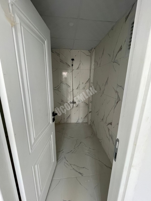 AFYON ÜÇOK EMLAKTAN KANLICA MAH 3+1 110M² SIFIR AYARINDA TEMİZ BAKIMLI KİRALIK DAİRE 