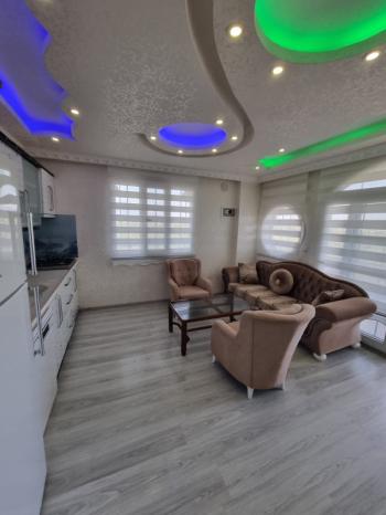 YENİ MAHALLE’DE HAVUZLU SİTE İÇERİSİNDE 2+1 EŞYALI SATILIK DAİRE!