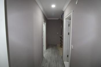 ALTINKUM MAHALLESİ’NDE DENİZE YÜRÜME MESAFESİNDE 3+1 MÜSTAKİL BAHÇELİ SATILIK VİLLA