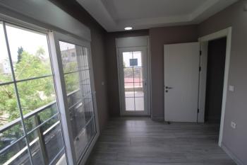 ALTINKUM MAHALLESİ’NDE DENİZE YÜRÜME MESAFESİNDE 3+1 MÜSTAKİL BAHÇELİ SATILIK VİLLA