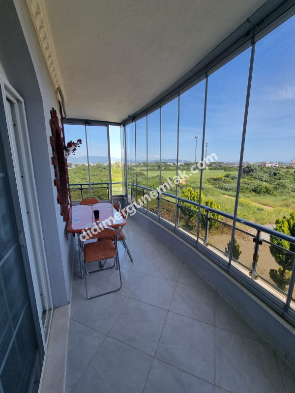 YENİ MAHALLE’DE HAVUZLU SİTE İÇERİSİNDE 2+1 EŞYALI SATILIK DAİRE!
