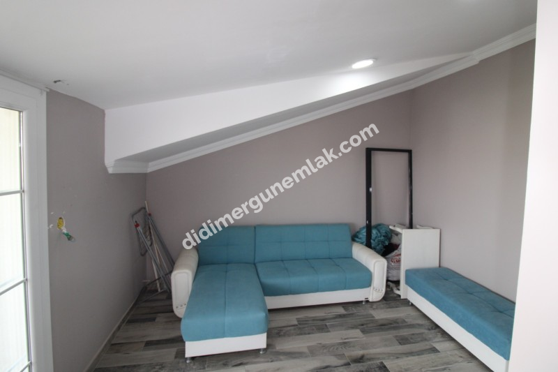 ALTINKUM MAHALLESİ’NDE DENİZE YÜRÜME MESAFESİNDE 3+1 MÜSTAKİL BAHÇELİ SATILIK VİLLA