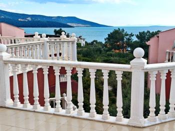 Didim Akbük Özpınar Sitesi’nde Denize 150 m, 3+1 Villa