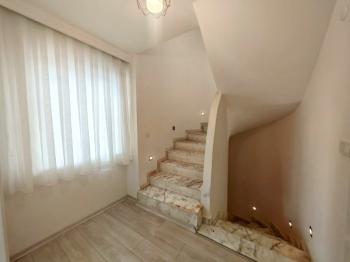 Didim Akbük Özpınar Sitesi’nde Denize 150 m, 3+1 Villa