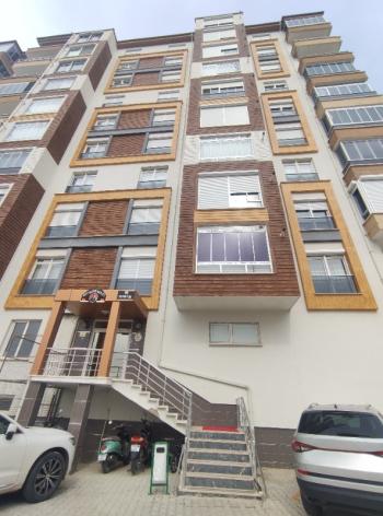 ZEMBİLLİ'DE SİTE İÇİ SATILIK LÜKS 3+1