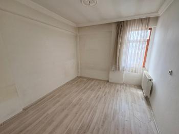 GÜVENAY - ÇORUM KARAKEÇİLİ CAMİİ KARŞISI 2+1 KİRALIK DAİRE