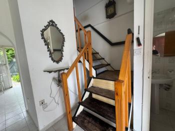 ORTAKÖY'DE BAHÇELİ İKİZ MÜSTAKİL EV  