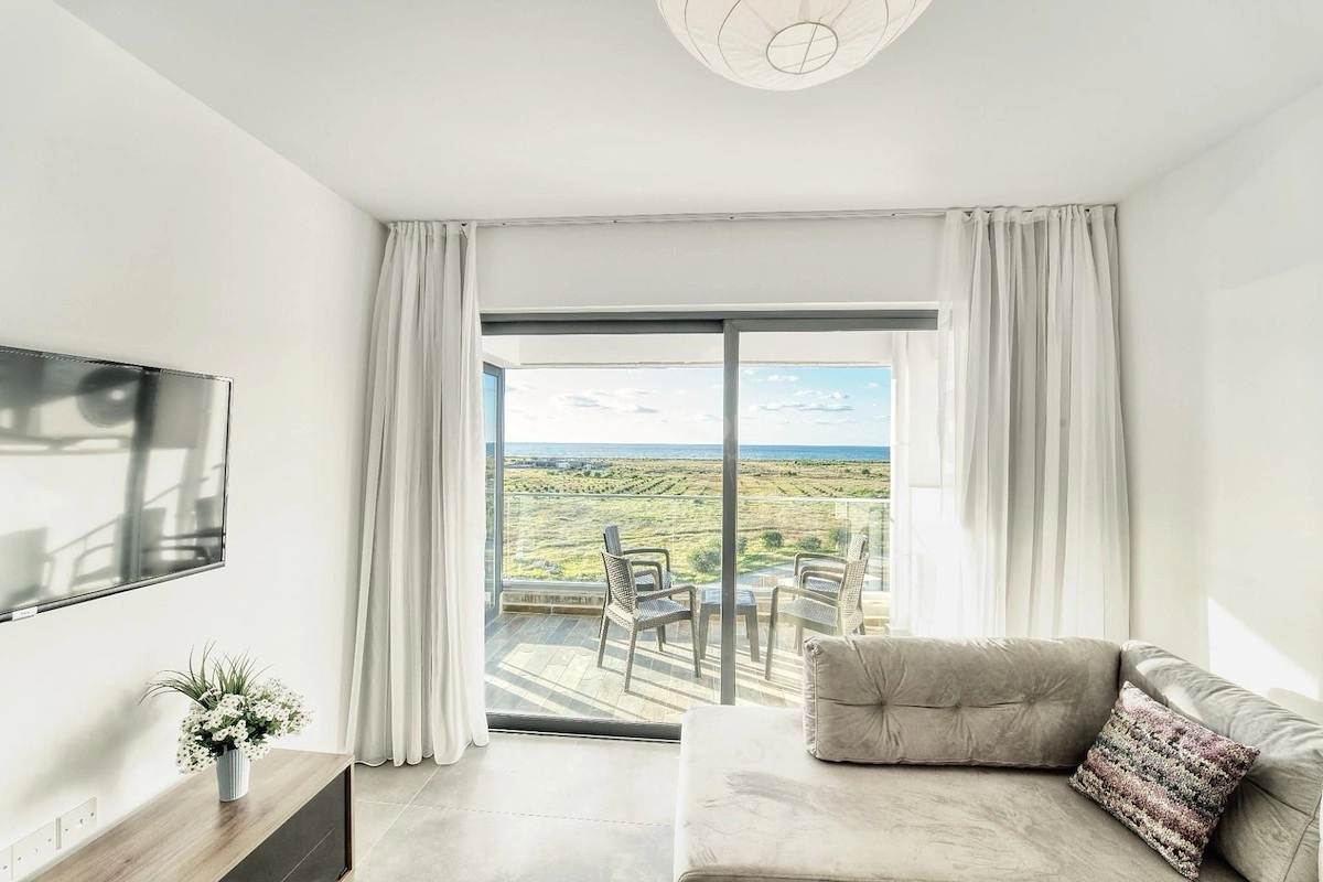 Aphrodite Aqua’da Sahil Lüksü Seni Bekliyor